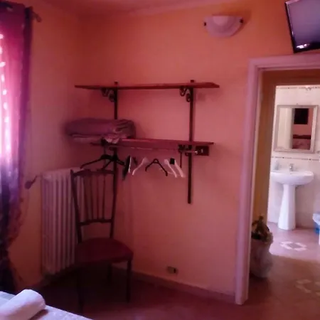 Bb Dimora San Pietro Bed & Breakfast 3*